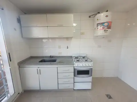 Departamento en Alquiler en Villa Bosch, $ 500.000
