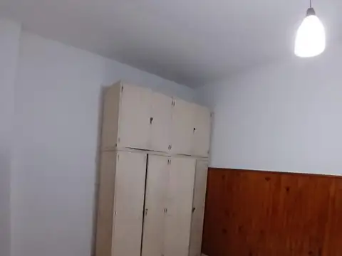 Depto Tipo Casa en Alquiler de 1 dormitorio