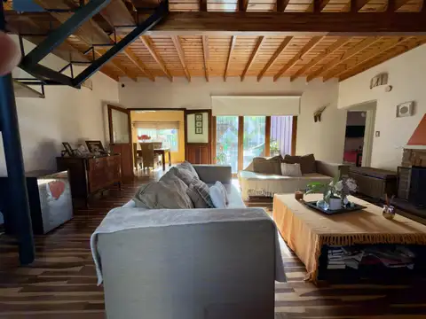Casa en Venta en Juan Maria Gutierrez, USD 180.000