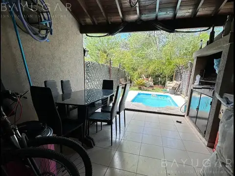 Depto Tipo Casa en Venta con 2 cocheras