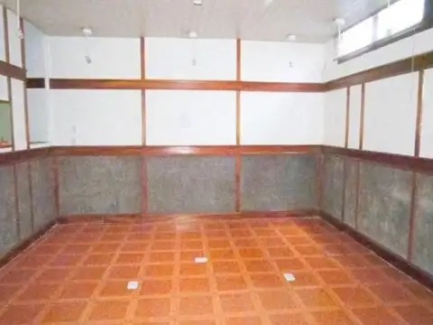 Rivadavia, Av 15500