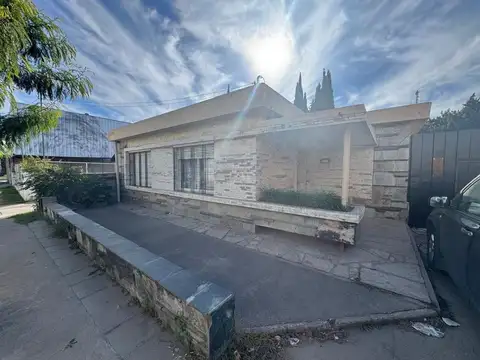 VENTA CASA, DEPARTAMENTO Y CUADRA PARA PANADERIA