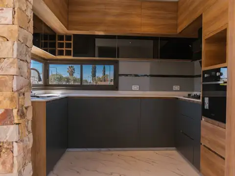 Casa en Venta en Luzuriaga, USD 241.900