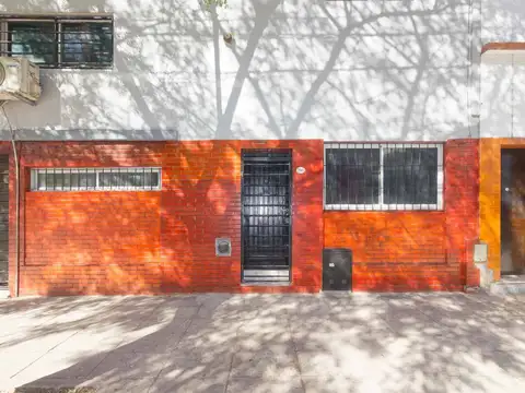 Depto Tipo Casa en Venta de 8 ambientes