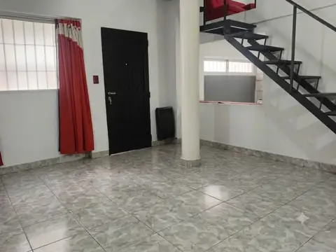 Depto Tipo Casa en Venta de 6 dormitorios