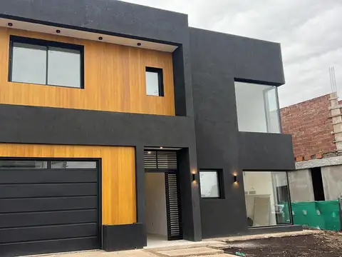 Casa en Venta de 4 dormitorios