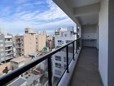 Departamento en venta - 2 dorm.   cochera - Calle 46 entre 18 y 19, La Plata
