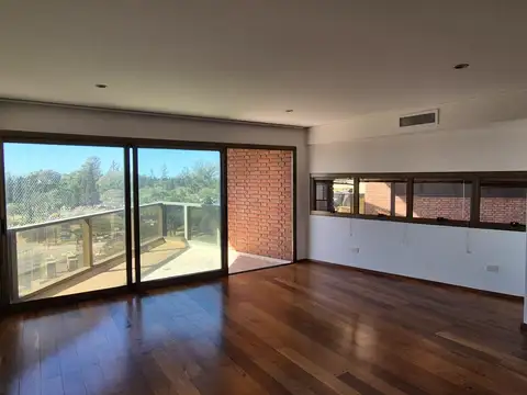 Departamento en Alquiler de 4 ambientes