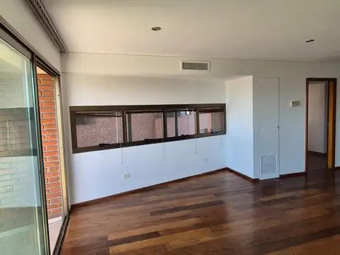 Departamento en Alquiler de 3 dormitorios