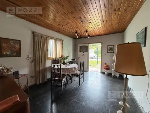 Casa 4 ambientes con 1 baño