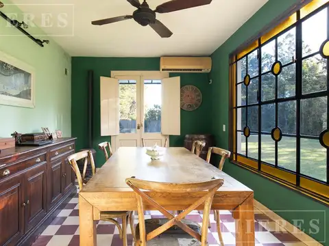 Casa 7 ambientes con 3 baños