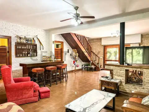 Venta de Casa Multifamiliar sobre Lote de 2.500 m² – La Bota , Benavidez