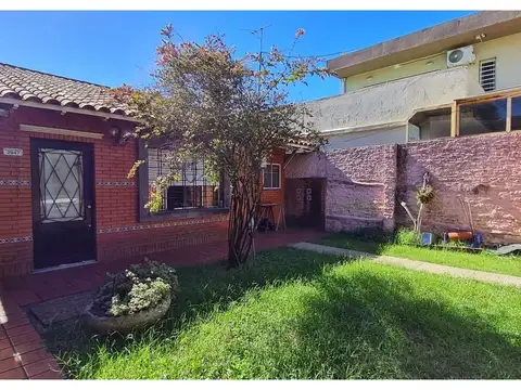Casa - Venta - Argentina, Tres de Febrero - MARIANO MORENO 2851