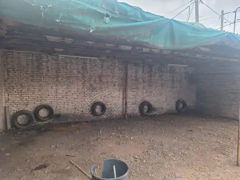 Galpón en Alquiler de 180m2  cubiertos ubicado en San Lorenzo