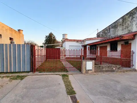 EN VENTA CASA, LOCAL Y GALPONES EN CINTRA CORDOBA