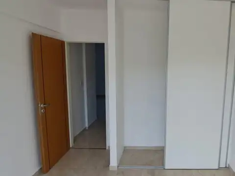 Departamento en Alquiler en Morón, $ 450.000