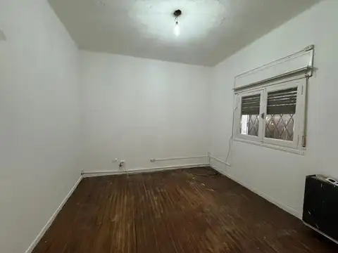 PH  3AMB AL FRENTE PLANTA BAJA SIN EXPENSAS