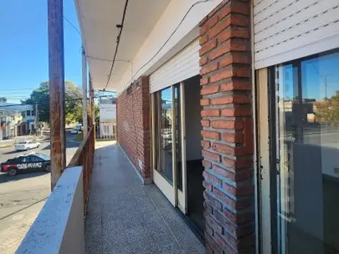 DEPARTAMENTO EN 1ER PISO