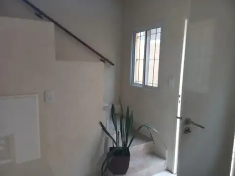 Depto Tipo Casa en Alquiler Temporal al Este