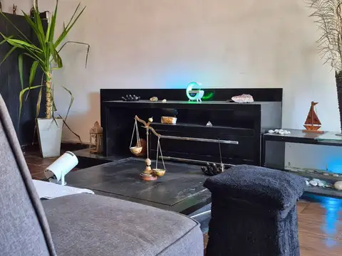 Depto Tipo Casa en Venta 25 años