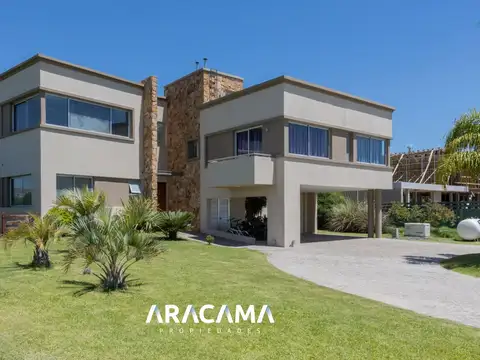 Casa en Venta en La Providencia - Canning