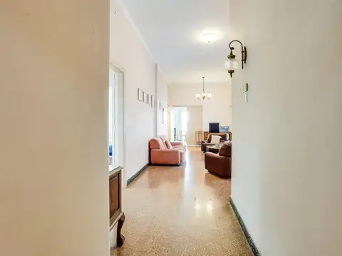Mitre 200