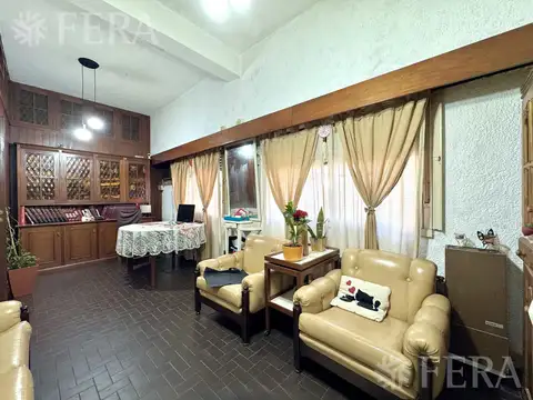 Casa en Venta con 1 cochera