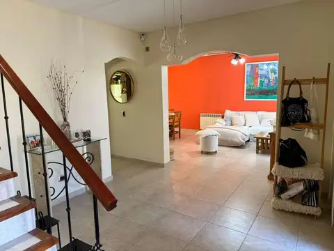 Casa en Venta en Villa Sarmiento, USD 310.000