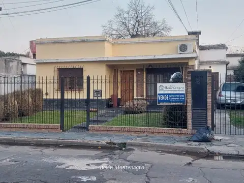 Casa en Merlo Norte sobre terreno de 720m2