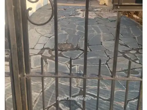 Casa 6 ambientes con 3 baños