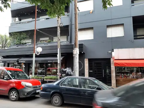 Montes De Oca 2406 , Piso 2