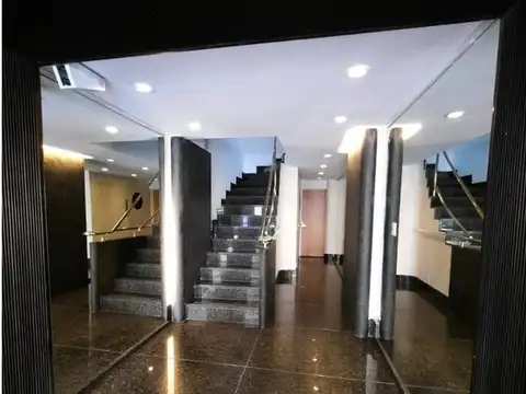 Virrey del PIno 2400, Piso PB