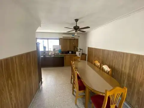 Depto Tipo Casa 4 ambientes con 2 baños
