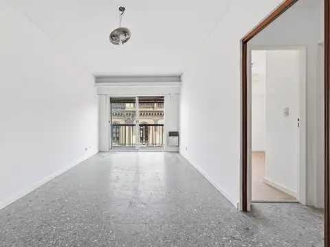Departamento en Venta en Parque Chacabuco, USD 139.000