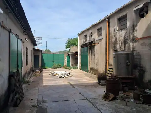 Galpon en Venta en Mataderos, USD 990.000