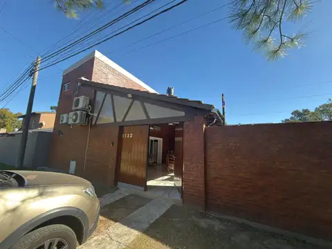 CASA BARRIO TANGO FISHERTON 1 dorm. con ascensor, quincho y pileta