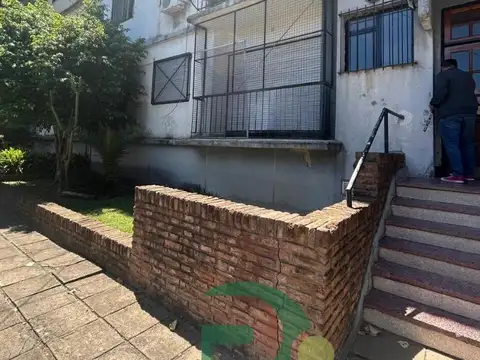 De Los Pensamientos 2600, Piso PB