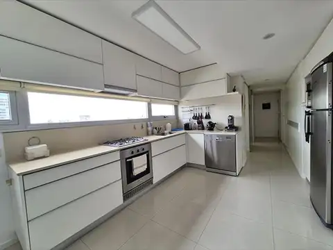 Departamento en Alquiler con 1 cocheras