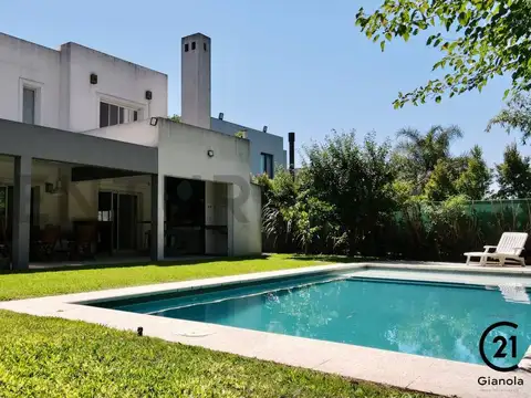 Casa en Venta de 4 dormitorios