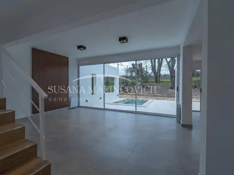Casa 5 ambientes con 2 baños