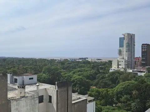 Departamento en Alquiler en Barrio Parque, $ 850.000