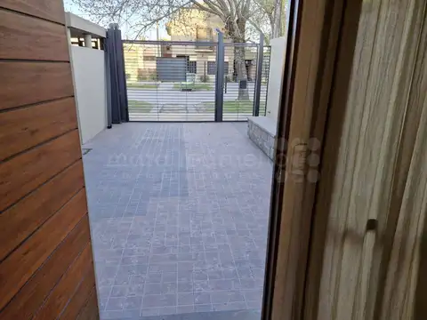 Casa 3 ambientes con 1 baño