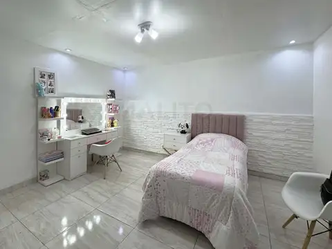 Depto Tipo Casa en Venta en Mataderos, USD 87.000