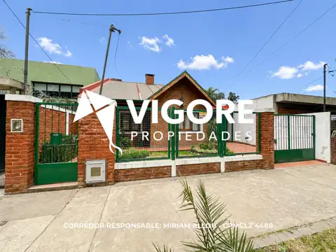 Casa 5 ambientes 163 m² en venta con cochera en Monte Grande