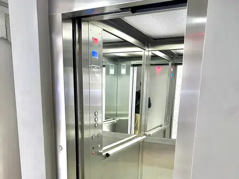 Depto Tipo Casa en Venta al Este