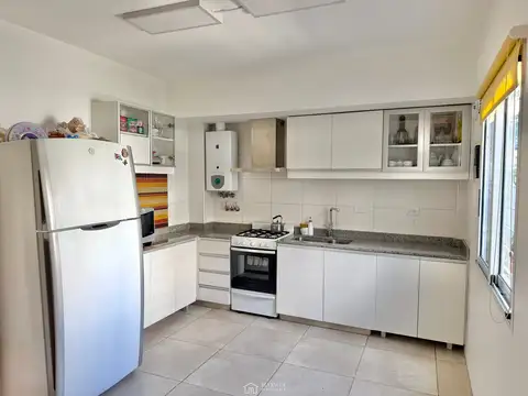 Depto Tipo Casa en Venta de 3 ambientes