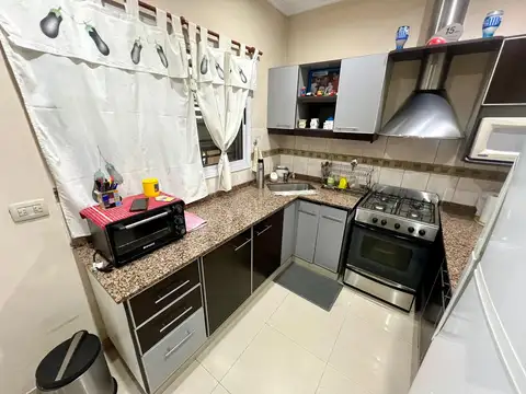 Depto Tipo Casa en Venta con 1 cocheras