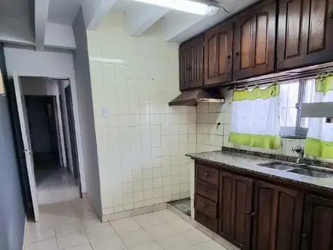 Departamento 4 ambientes con 1 baño