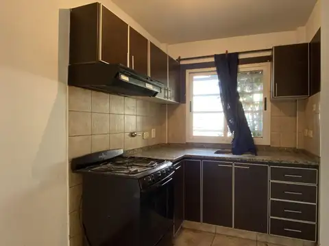Depto Tipo Casa en Alquiler de 2 dormitorios