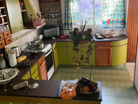 Casa 4 ambientes con 1 baño